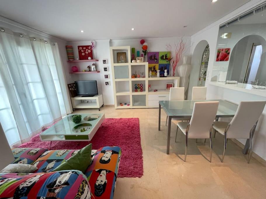 Apartamento Club Nautico Con Piscina Dénia Eksteriør billede